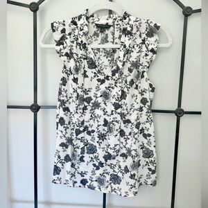 Banana Republic Factory Black & White Floral Ruffle Sleeve V-Neck Blouse XS